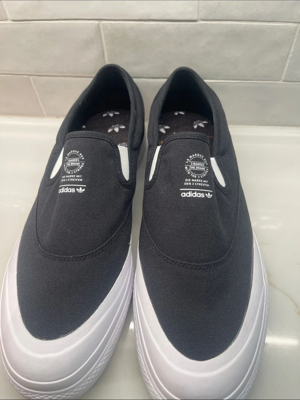 adidas streamlined slip